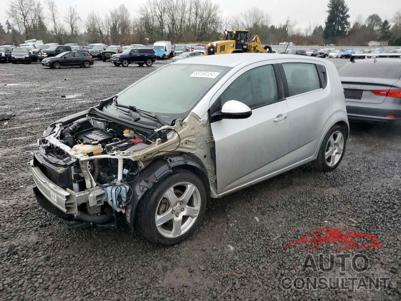 CHEVROLET SONIC 2015 - 1G1JE6SB9F4210596