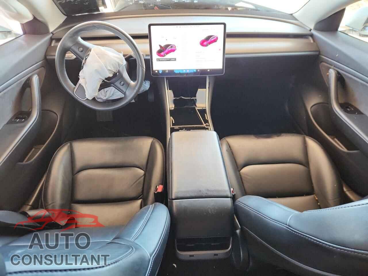 TESLA MODEL 3 2019 - 5YJ3E1EA7KF484100