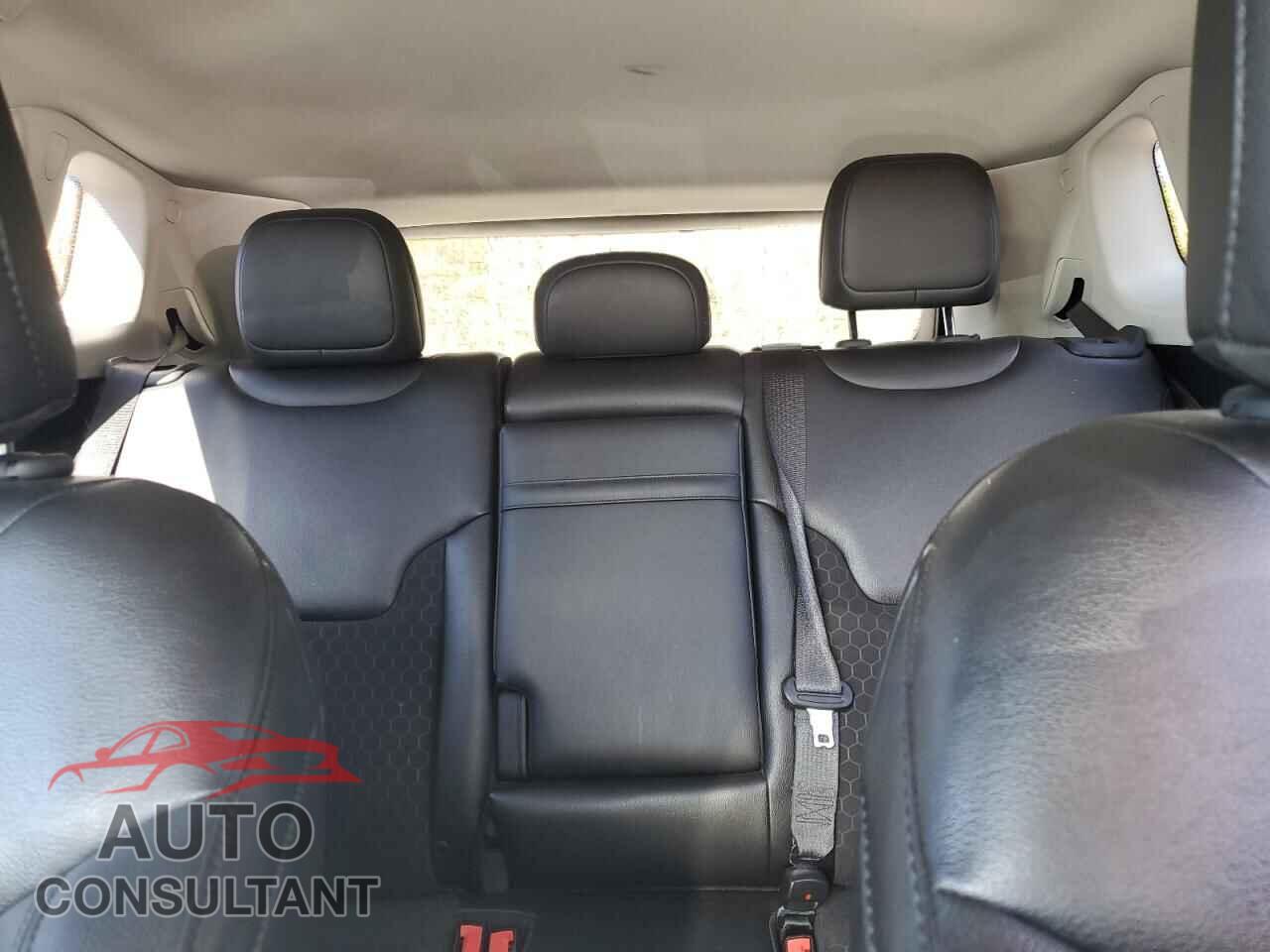 JEEP COMPASS 2018 - 3C4NJDBB2JT299116