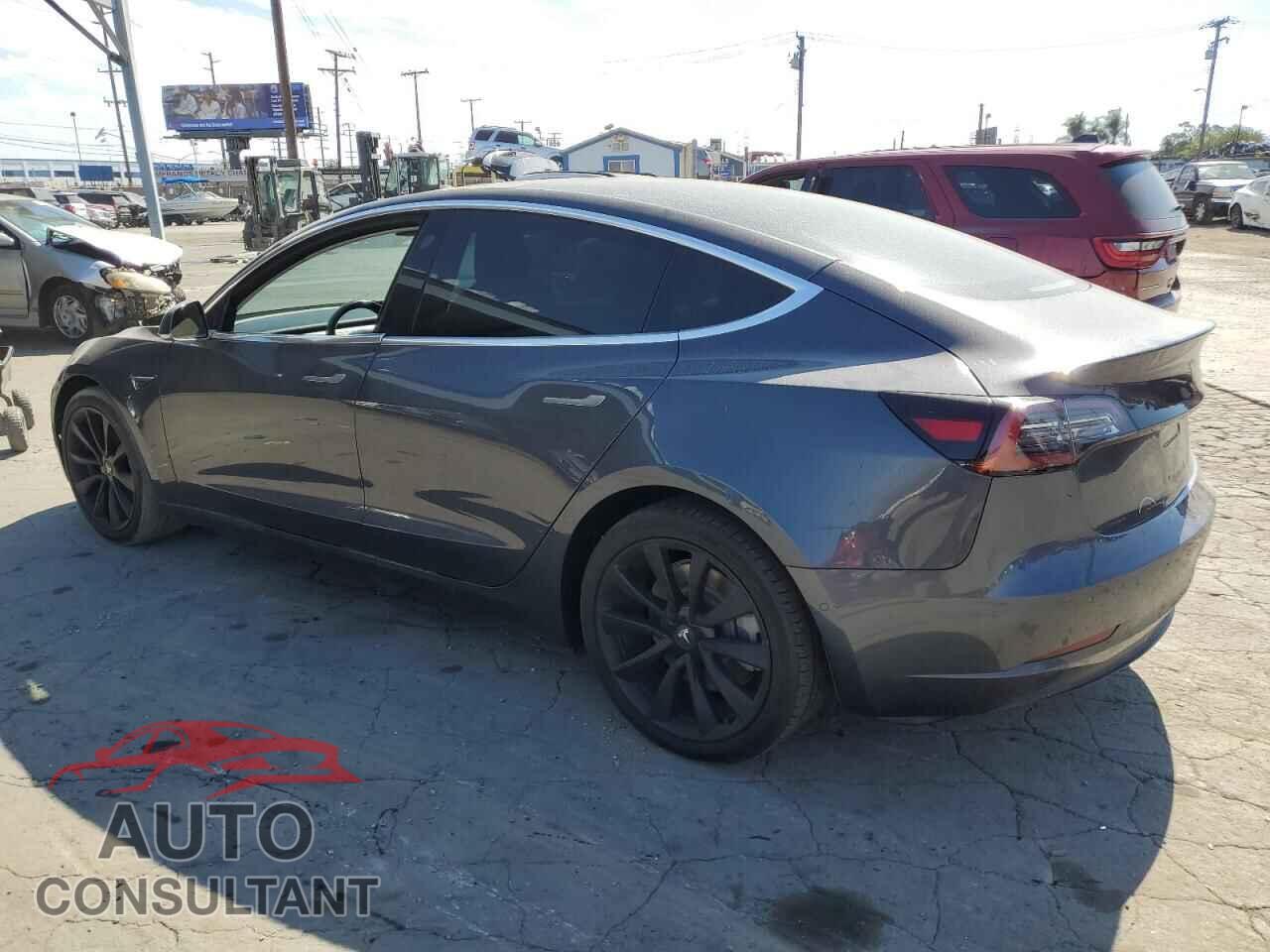 TESLA MODEL 3 2018 - 5YJ3E1EA6JF060194