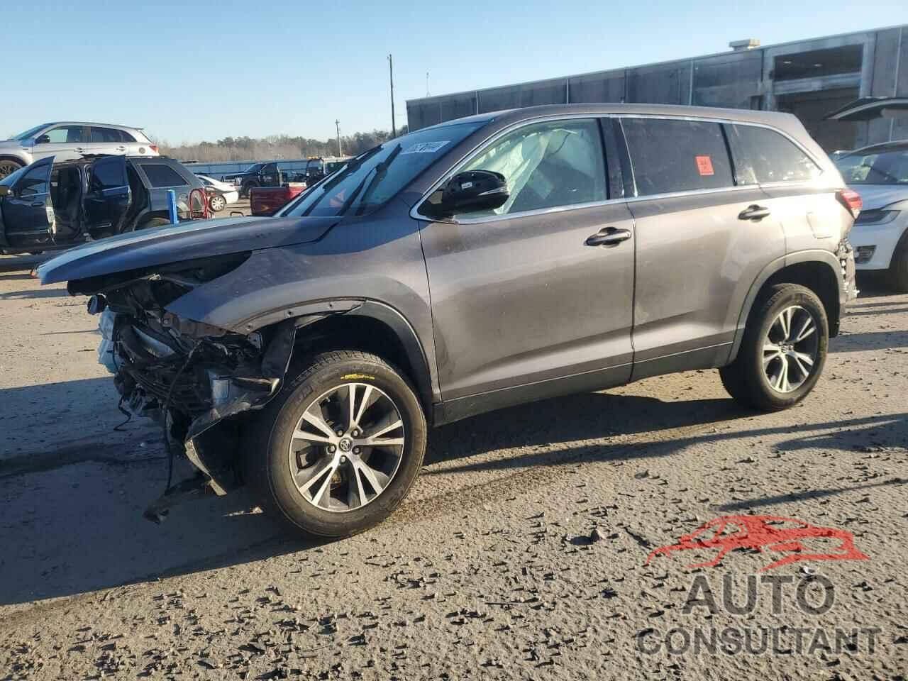 TOYOTA HIGHLANDER 2019 - 5TDZARFH8KS059321