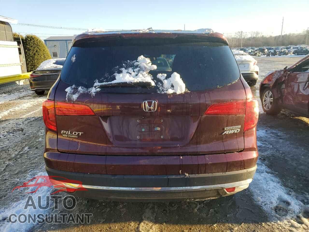 HONDA PILOT 2017 - 5FNYF6H95HB034696