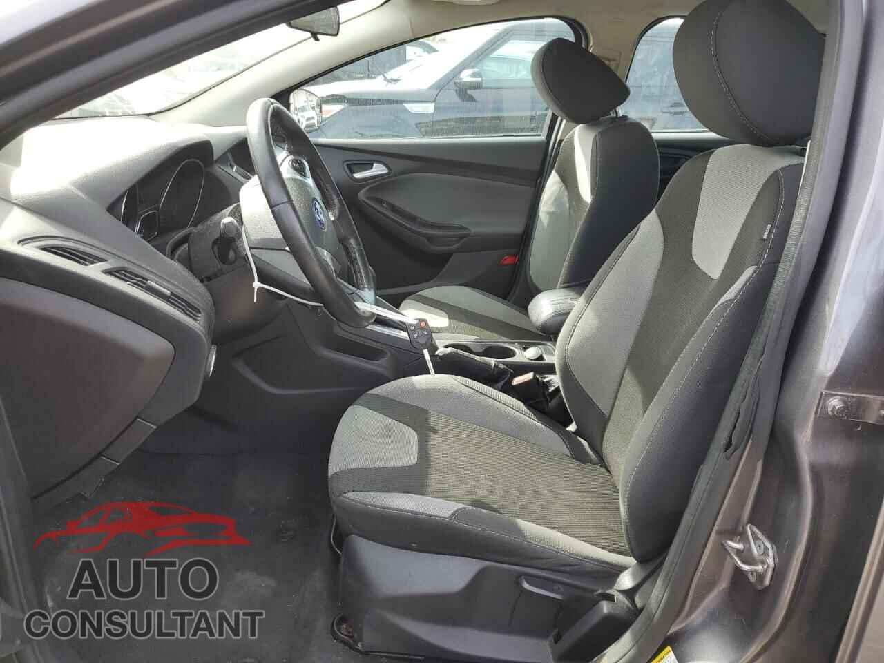 FORD FOCUS 2014 - 1FADP3F24EL417656