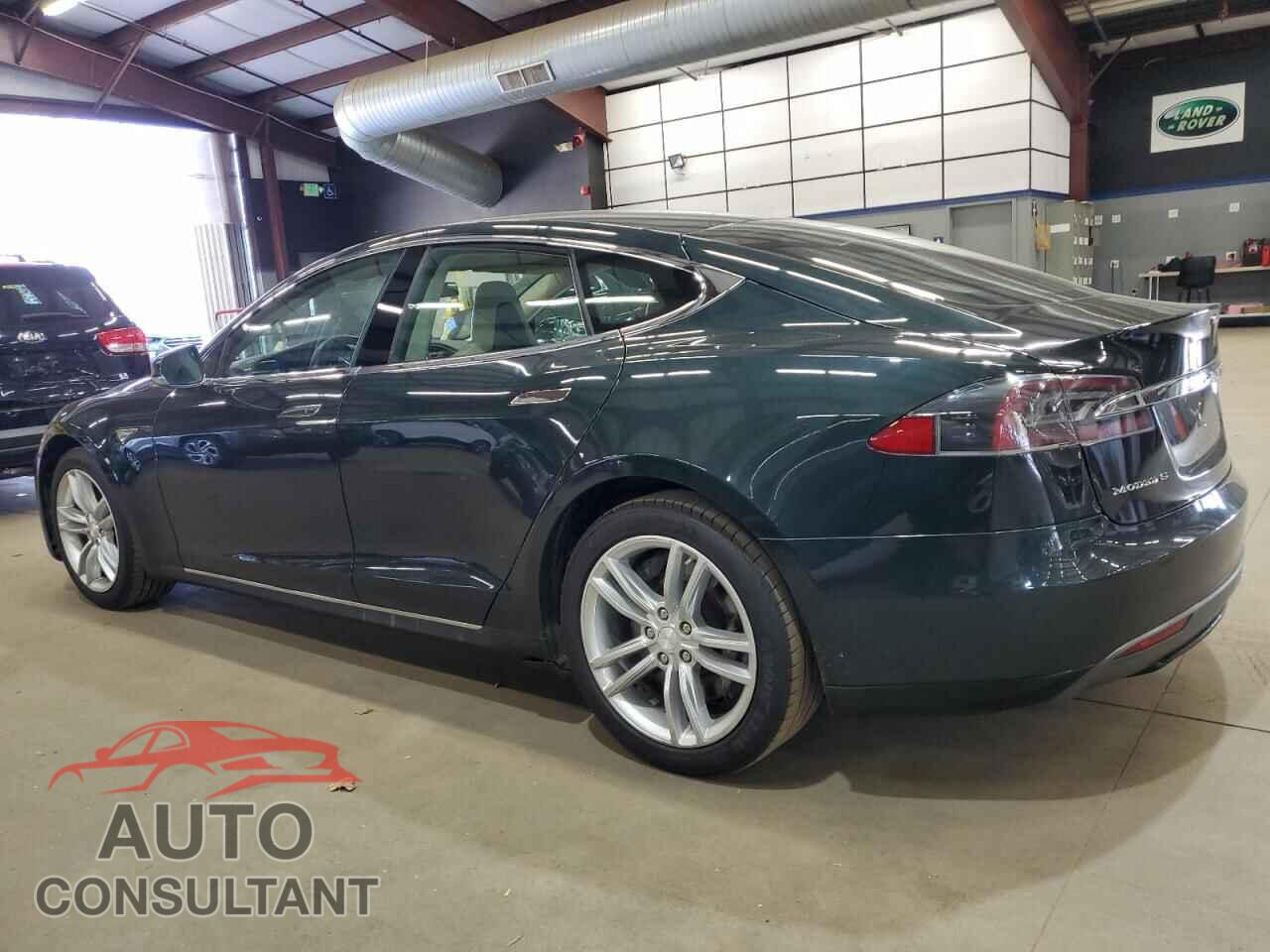TESLA MODEL S 2013 - 5YJSA1CN8DFP16610