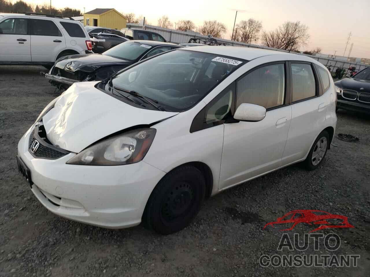 HONDA FIT 2013 - JHMGE8H38DC025129