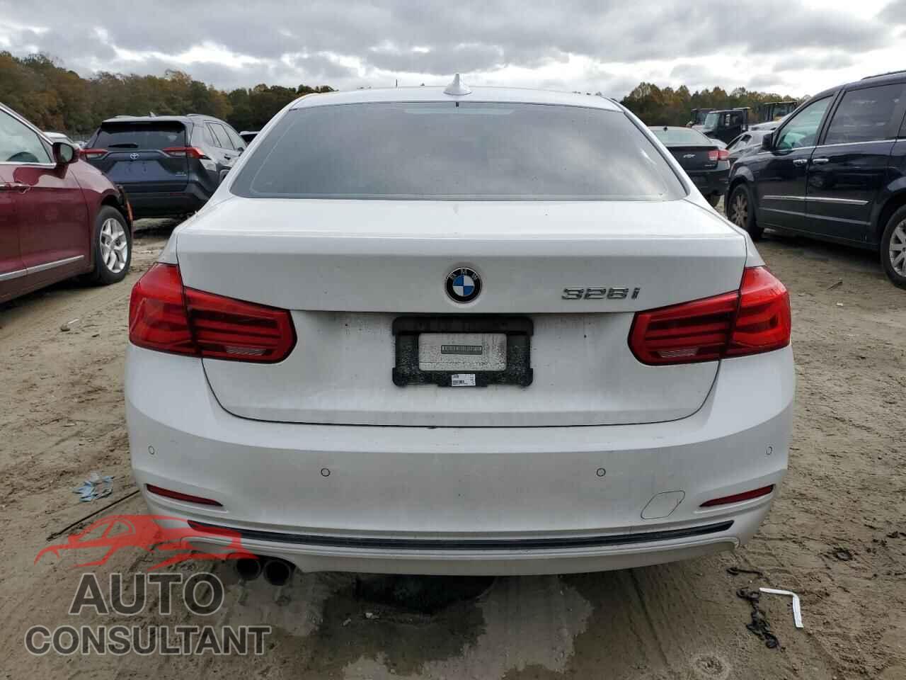 BMW 3 SERIES 2016 - WBA8E9G58GNU28337