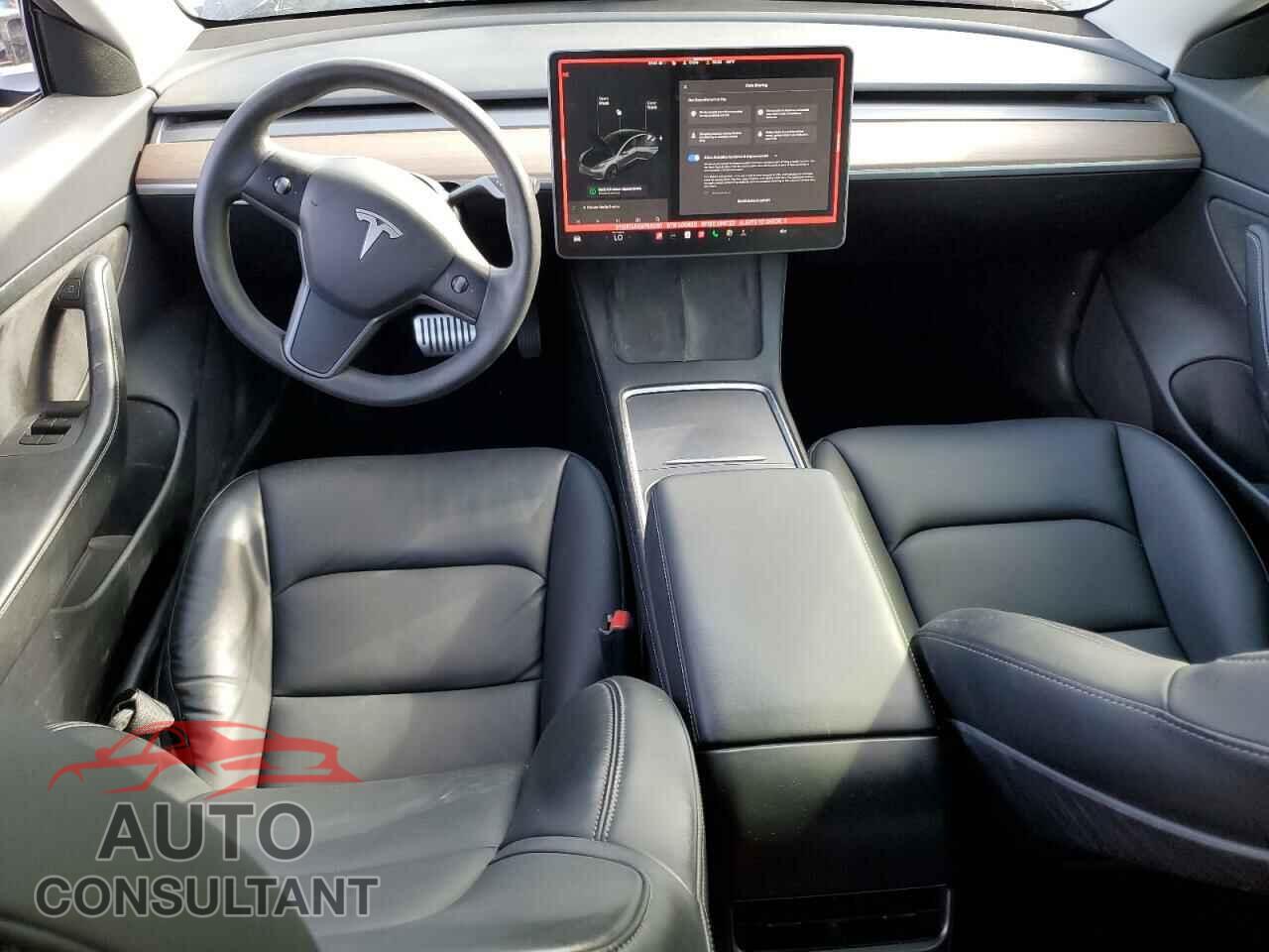 TESLA MODEL 3 2021 - 5YJ3E1EAXMF852191