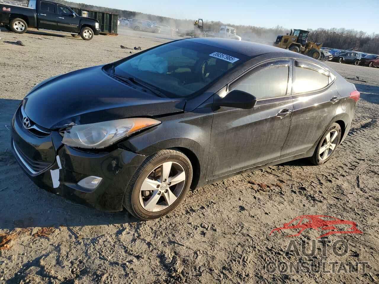 HYUNDAI ELANTRA 2013 - 5NPDH4AE4DH265296