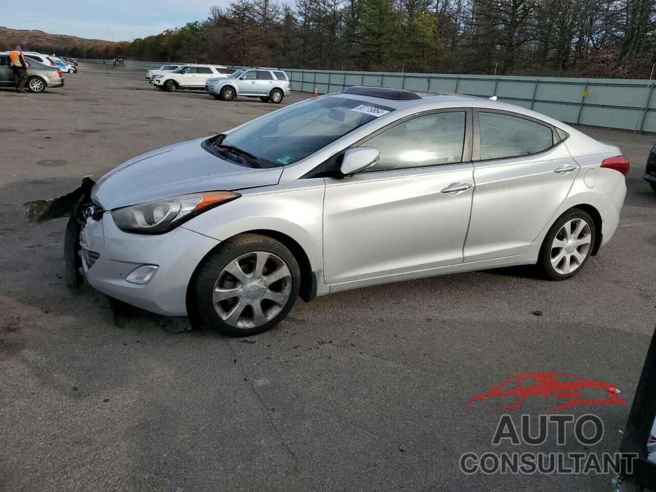 HYUNDAI ELANTRA 2013 - KMHDH4AE0DU925755
