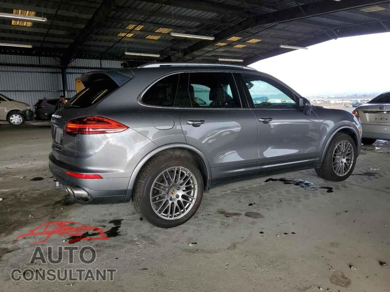 PORSCHE CAYENNE 2017 - WP1AB2A29HLA52696
