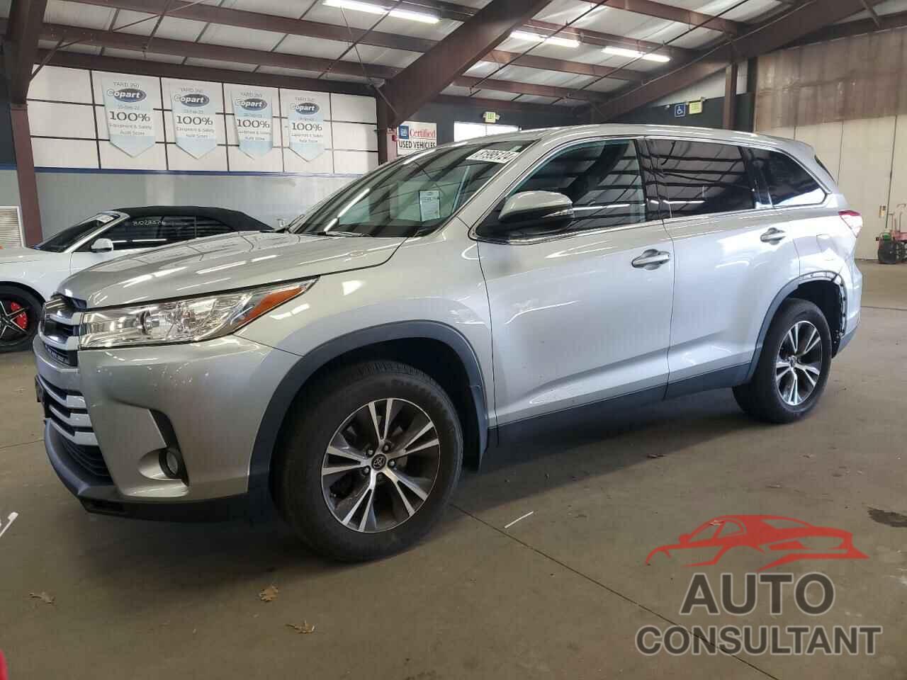 TOYOTA HIGHLANDER 2019 - 5TDBZRFH7KS940182