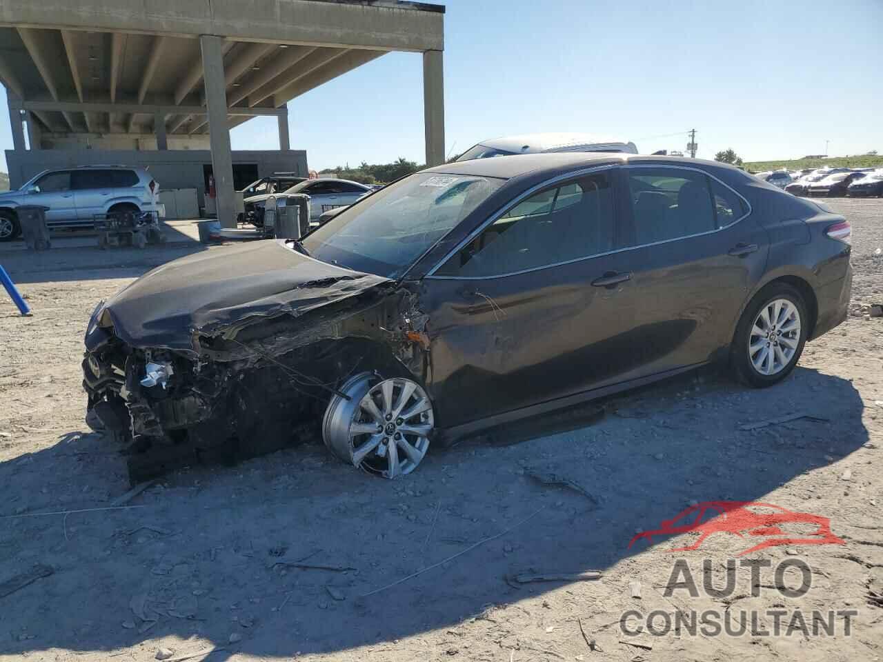 TOYOTA CAMRY 2019 - 4T1B11HK3KU181748