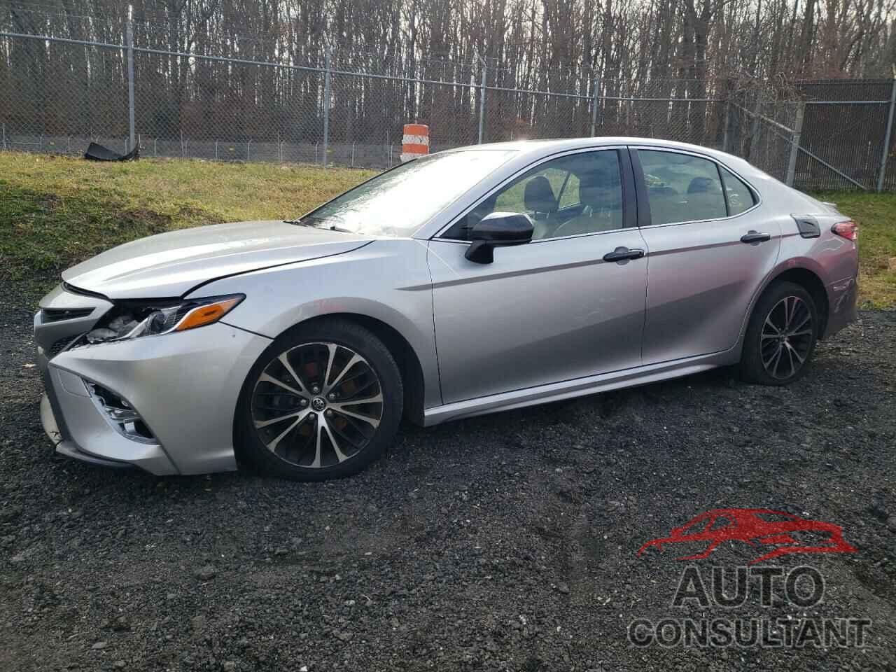 TOYOTA CAMRY 2018 - JTNB11HK2J3051920