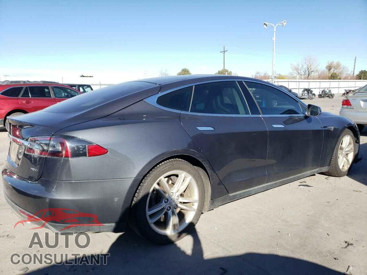 TESLA MODEL S 2015 - 5YJSA1S21FF099433