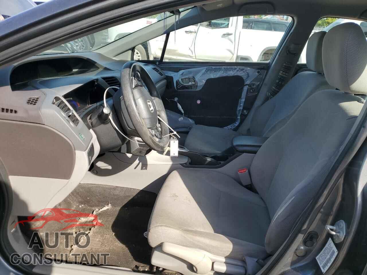 HONDA CIVIC 2012 - 2HGFB2F57CH528123