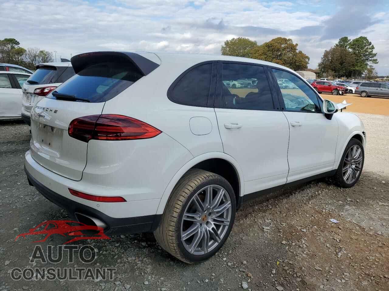 PORSCHE CAYENNE 2017 - WP1AA2A24HKA82388