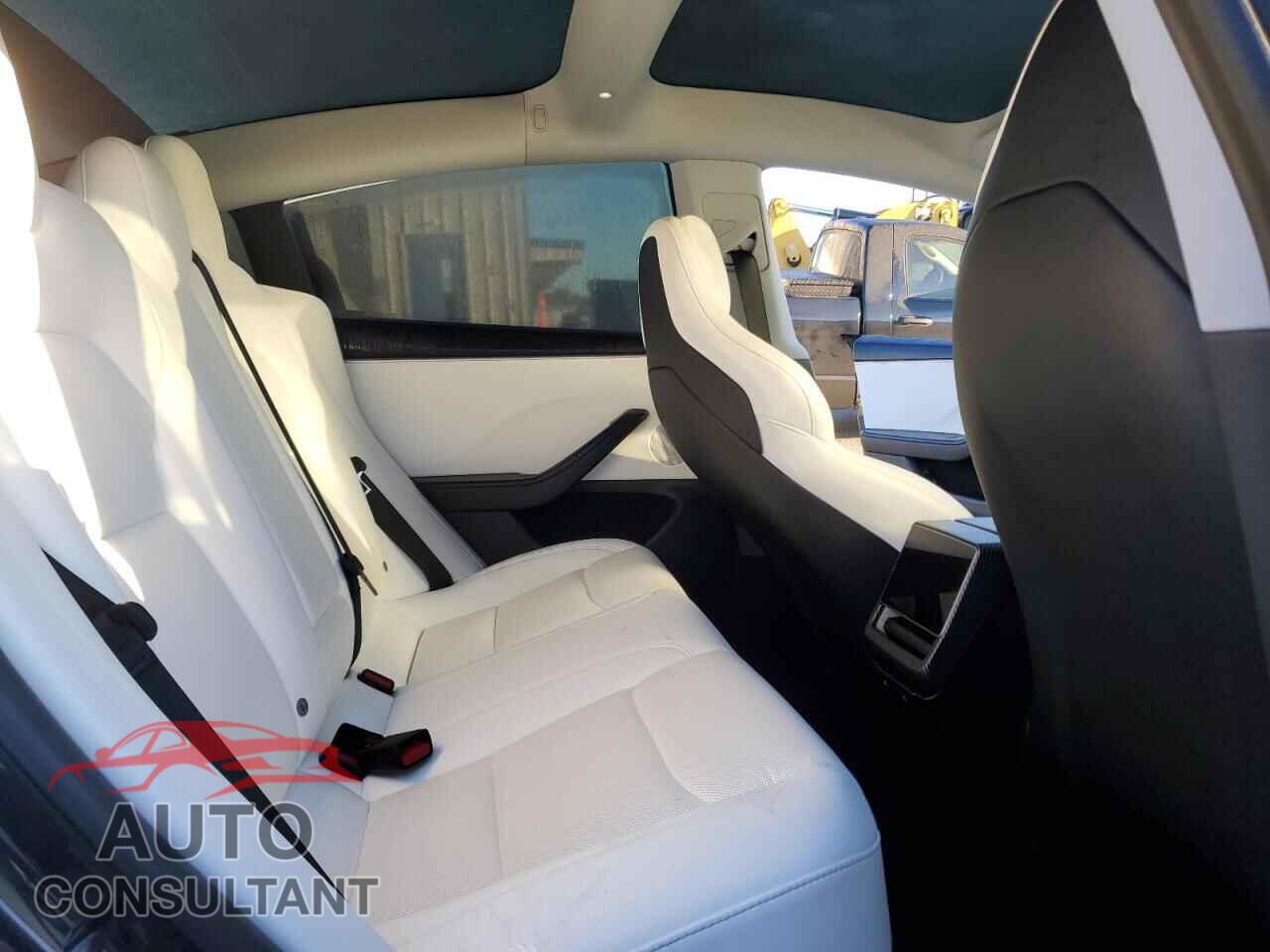 TESLA MODEL 3 2024 - 5YJ3E1ET3RF799097