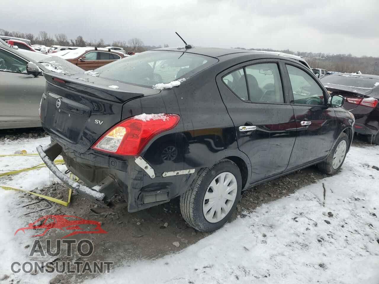 NISSAN VERSA 2017 - 3N1CN7AP7HL856447
