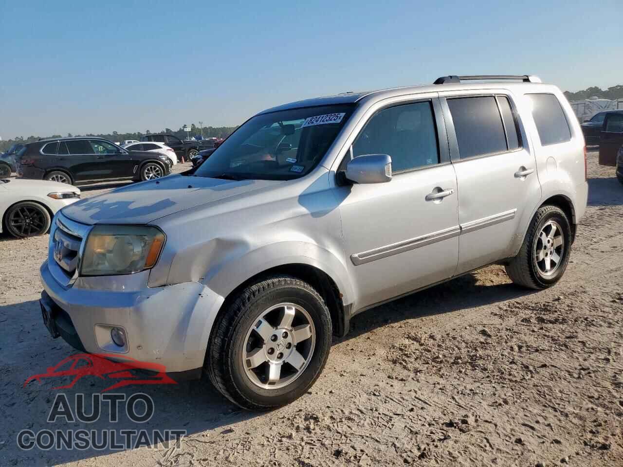 HONDA PILOT 2011 - 5FNYF4H96BB025422