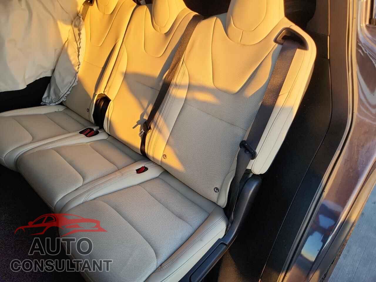 TESLA MODEL X 2023 - 7SAXCDE54PF369976