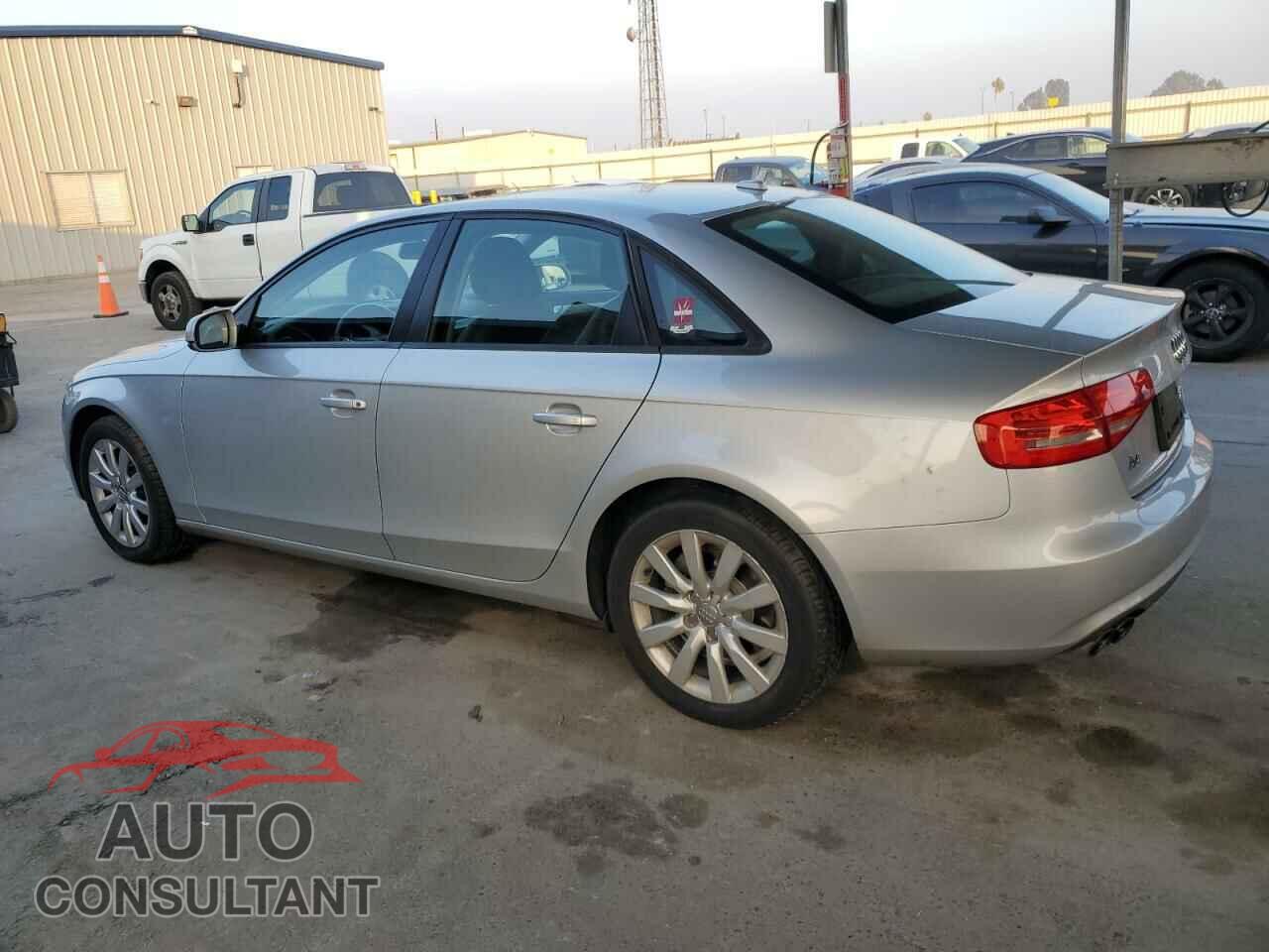 AUDI A4 2013 - WAUBFAFL9DN033390