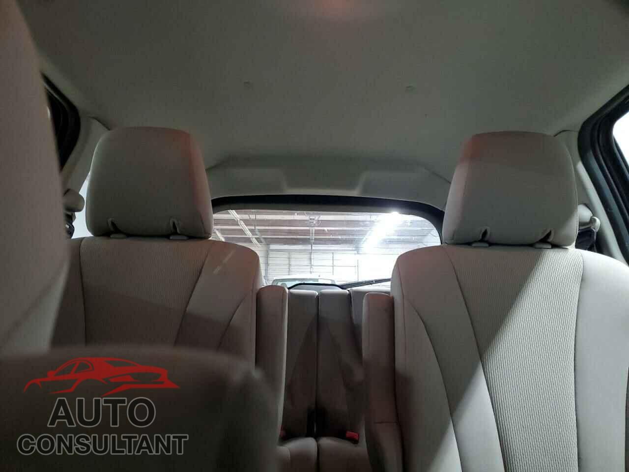 MAZDA 5 2013 - JM1CW2BL4D0154571