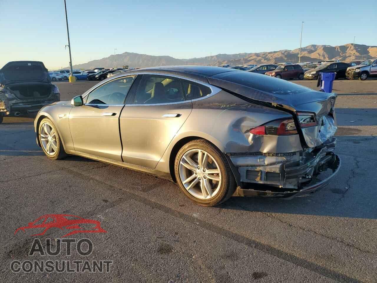 TESLA MODEL S 2013 - 5YJSA1AG6DFP08770