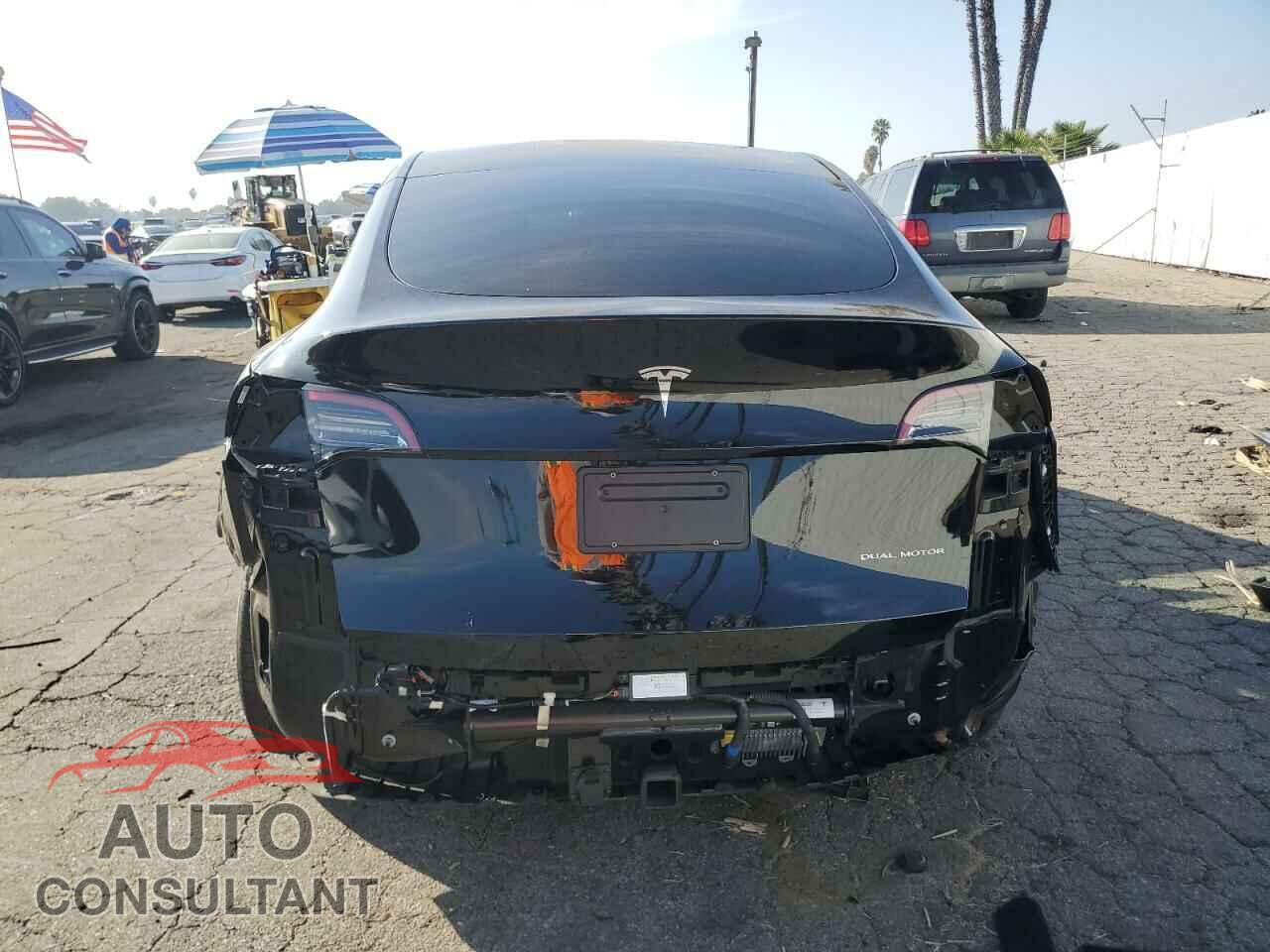 TESLA MODEL Y 2023 - 7SAYGDEE3PF928619
