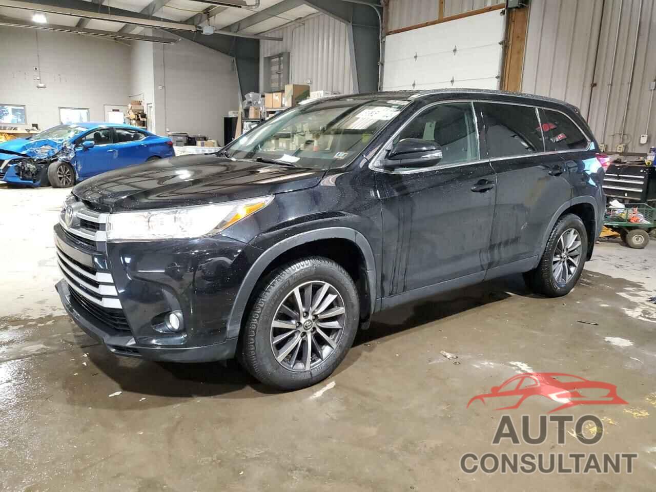 TOYOTA HIGHLANDER 2019 - 5TDJZRFH3KS598547