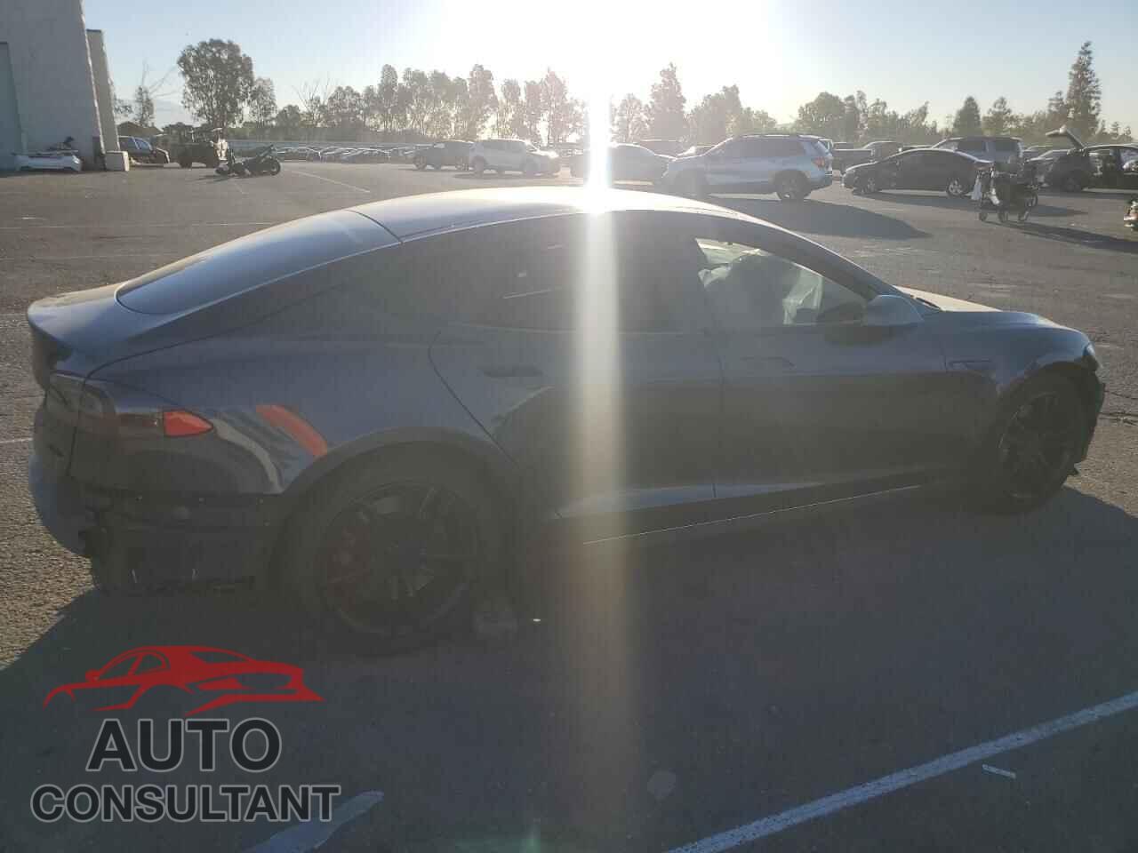 TESLA MODEL S 2015 - 5YJSA1H24FFP79690