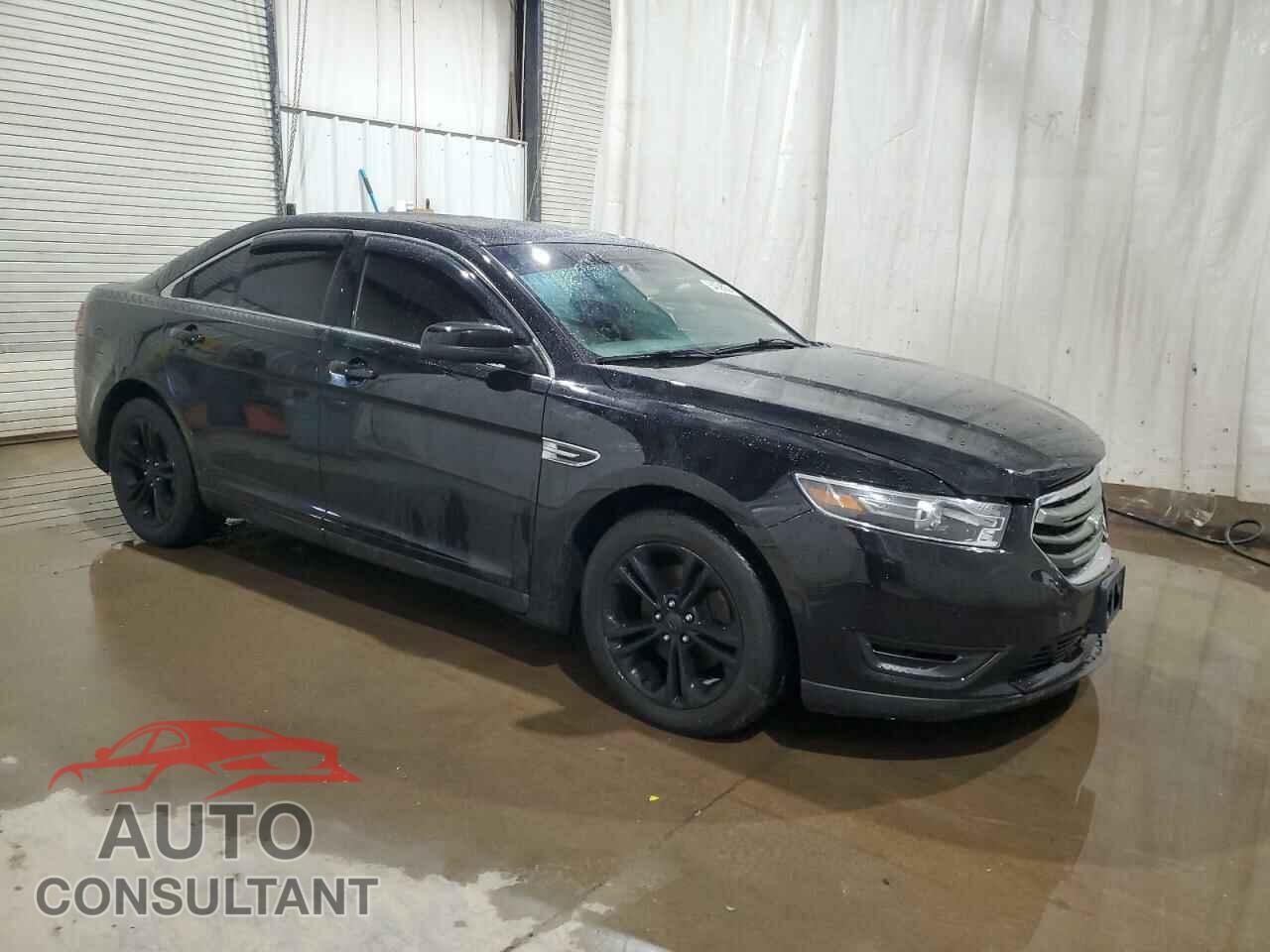 FORD TAURUS 2017 - 1FAHP2E83HG128511