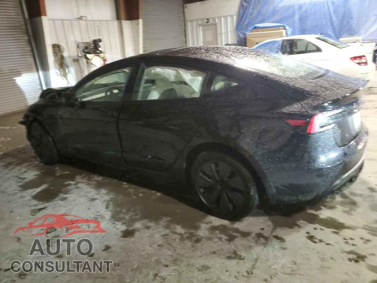 TESLA MODEL 3 2024 - 5YJ3E1EA2RF814039