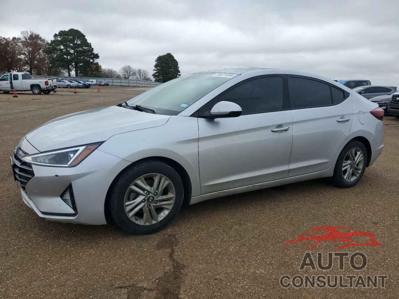 HYUNDAI ELANTRA 2019 - KMHD84LF4KU756004