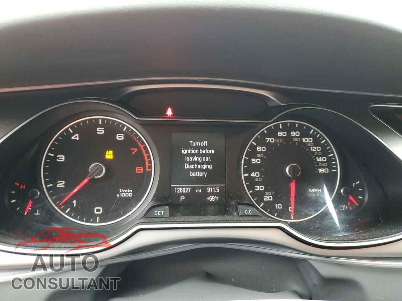 AUDI A4 2013 - WAUFFAFL0DA181694