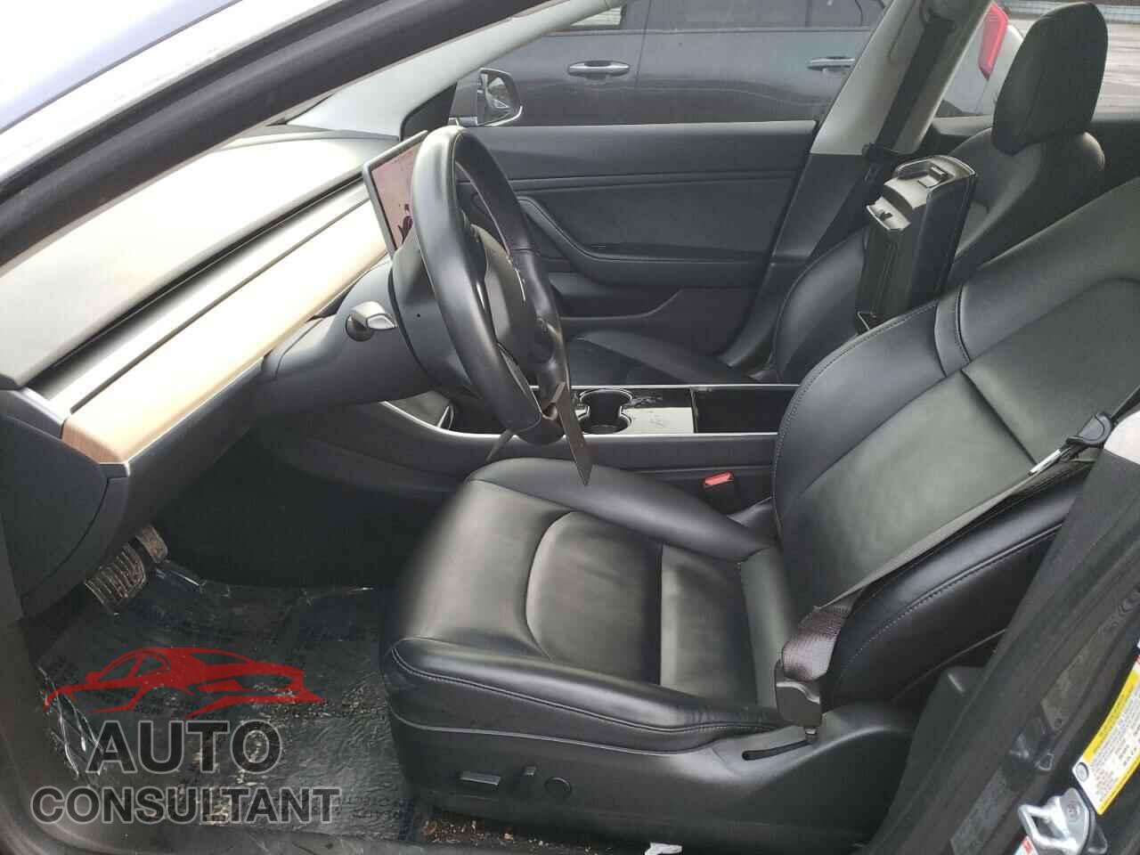 TESLA MODEL 3 2017 - 5YJ3E1EA4HF001686