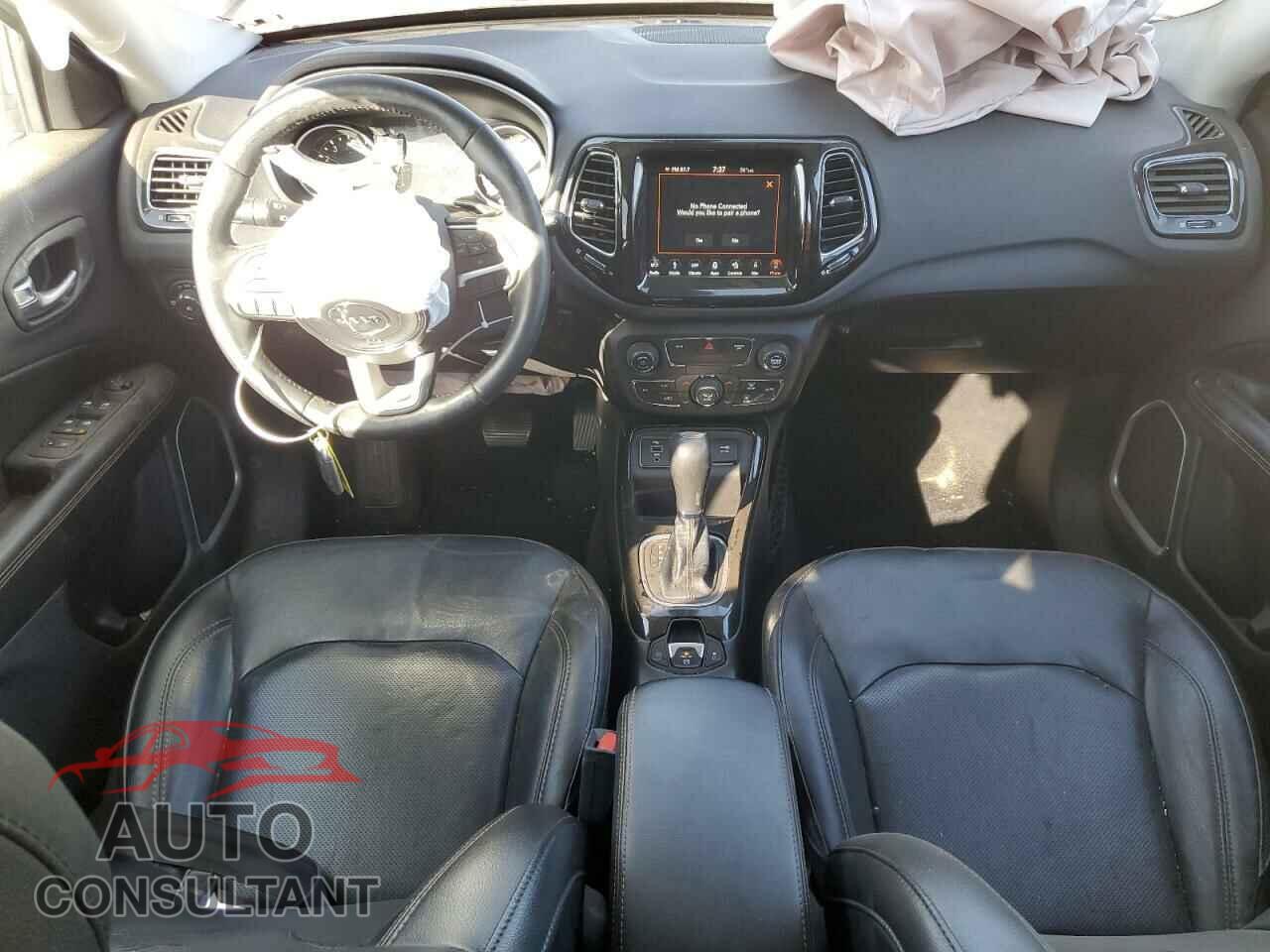 JEEP COMPASS 2020 - 3C4NJCCB4LT105312