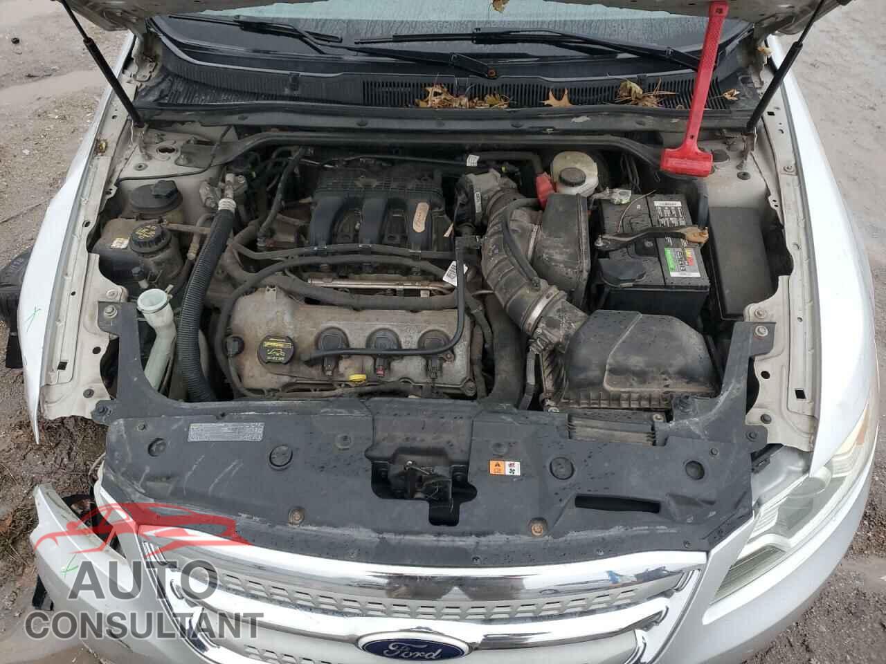 FORD TAURUS 2011 - 1FAHP2FW2BG110974