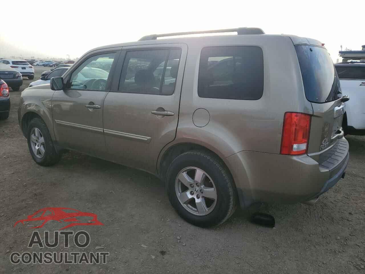 HONDA PILOT 2011 - 5FNYF3H46BB006108