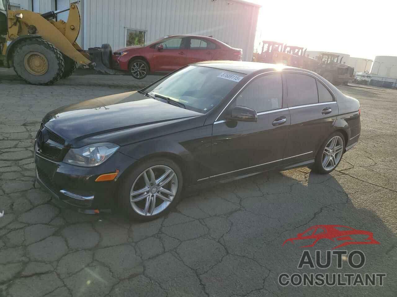 MERCEDES-BENZ C-CLASS 2013 - WDDGF4HB1DA750278