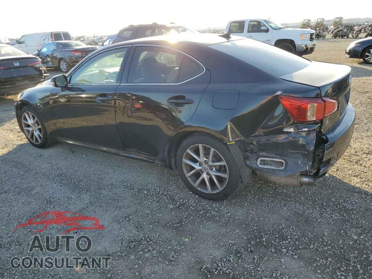 LEXUS IS 2011 - JTHBF5C27B5133411