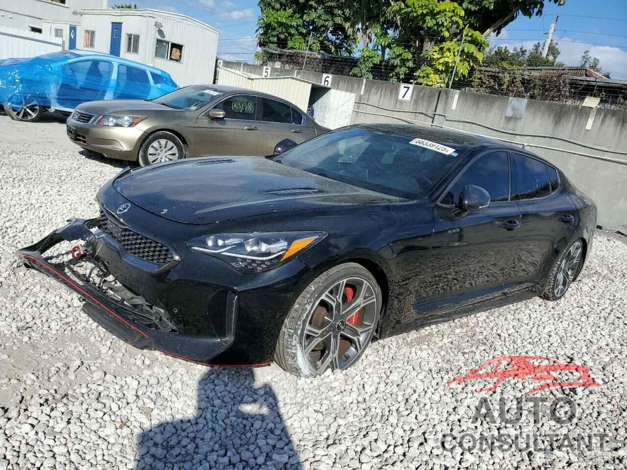 KIA STINGER 2018 - KNAE45LC4J6037190
