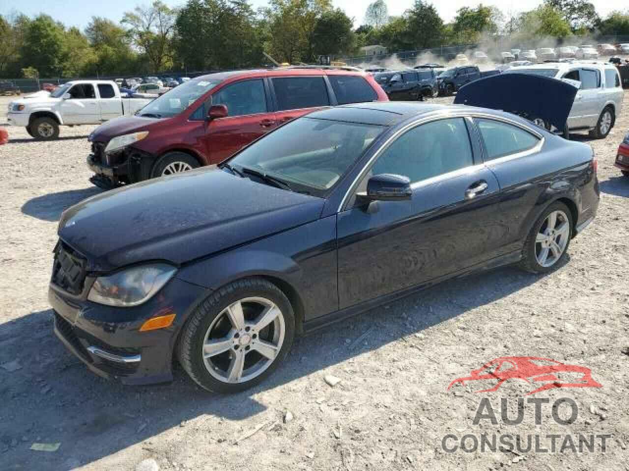 MERCEDES-BENZ C-CLASS 2015 - WDDGJ4HB6FG370187