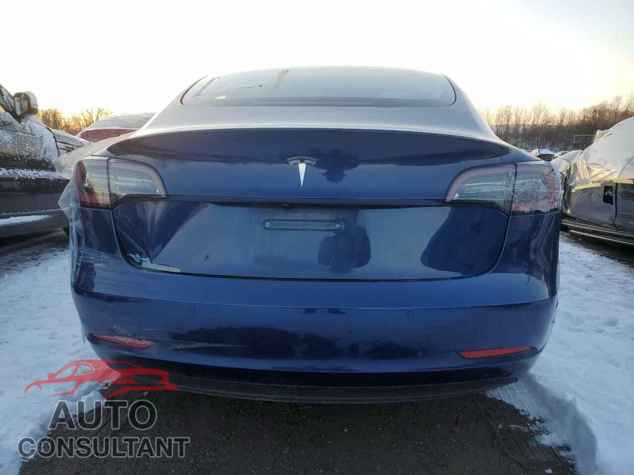TESLA MODEL 3 2021 - 5YJ3E1EA8MF989713