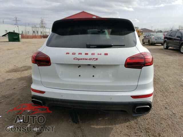 PORSCHE CAYENNE 2017 - WP1AA2A28HKA85357