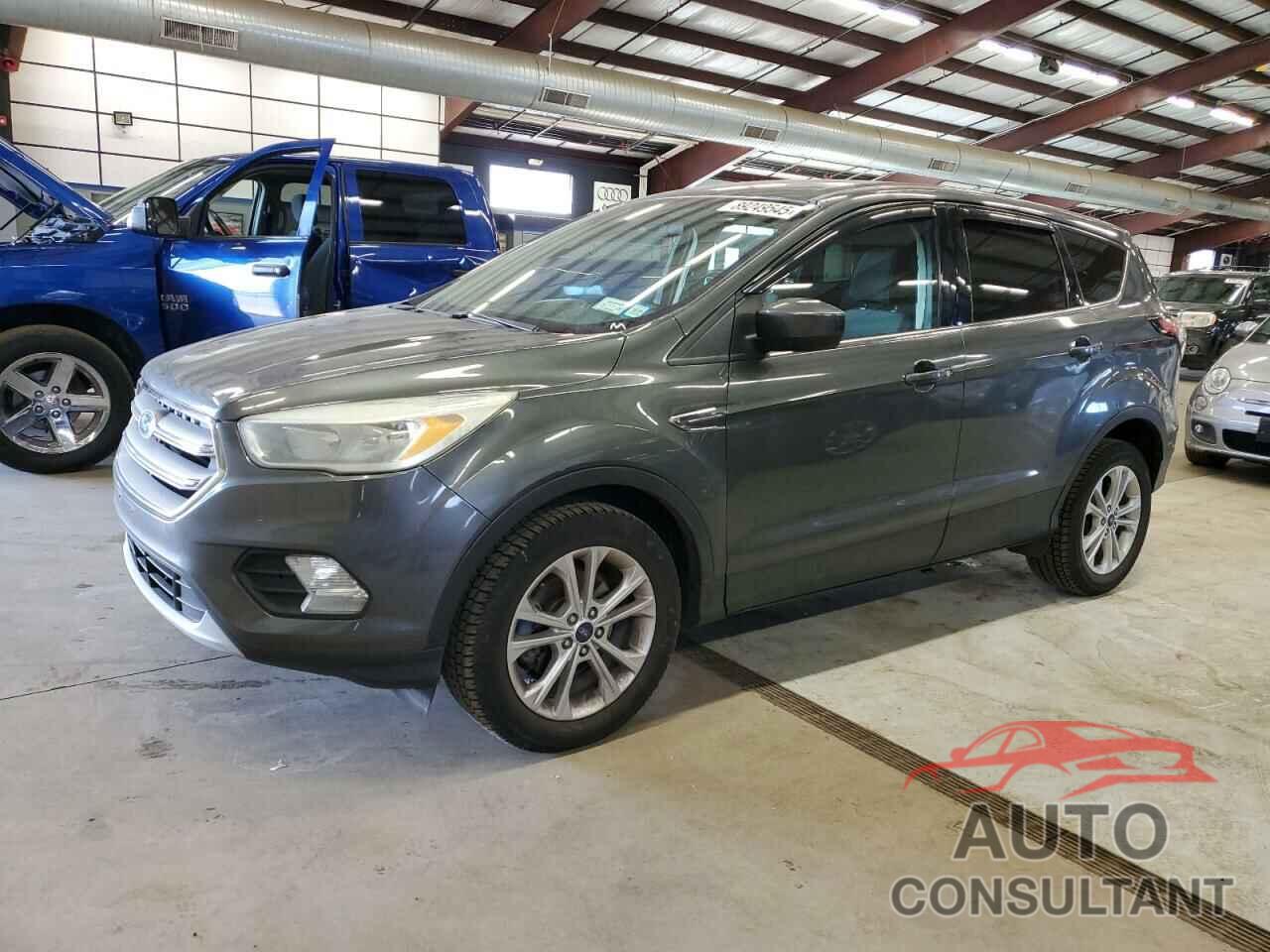 FORD ESCAPE 2017 - 1FMCU0GD5HUC28621