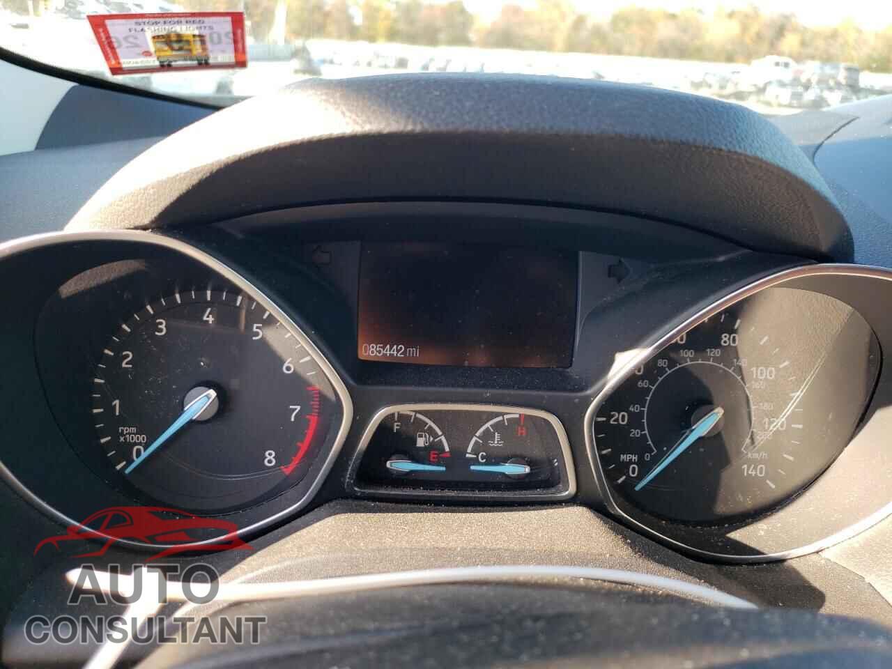 FORD ESCAPE 2017 - 1FMCU9JD7HUE00497