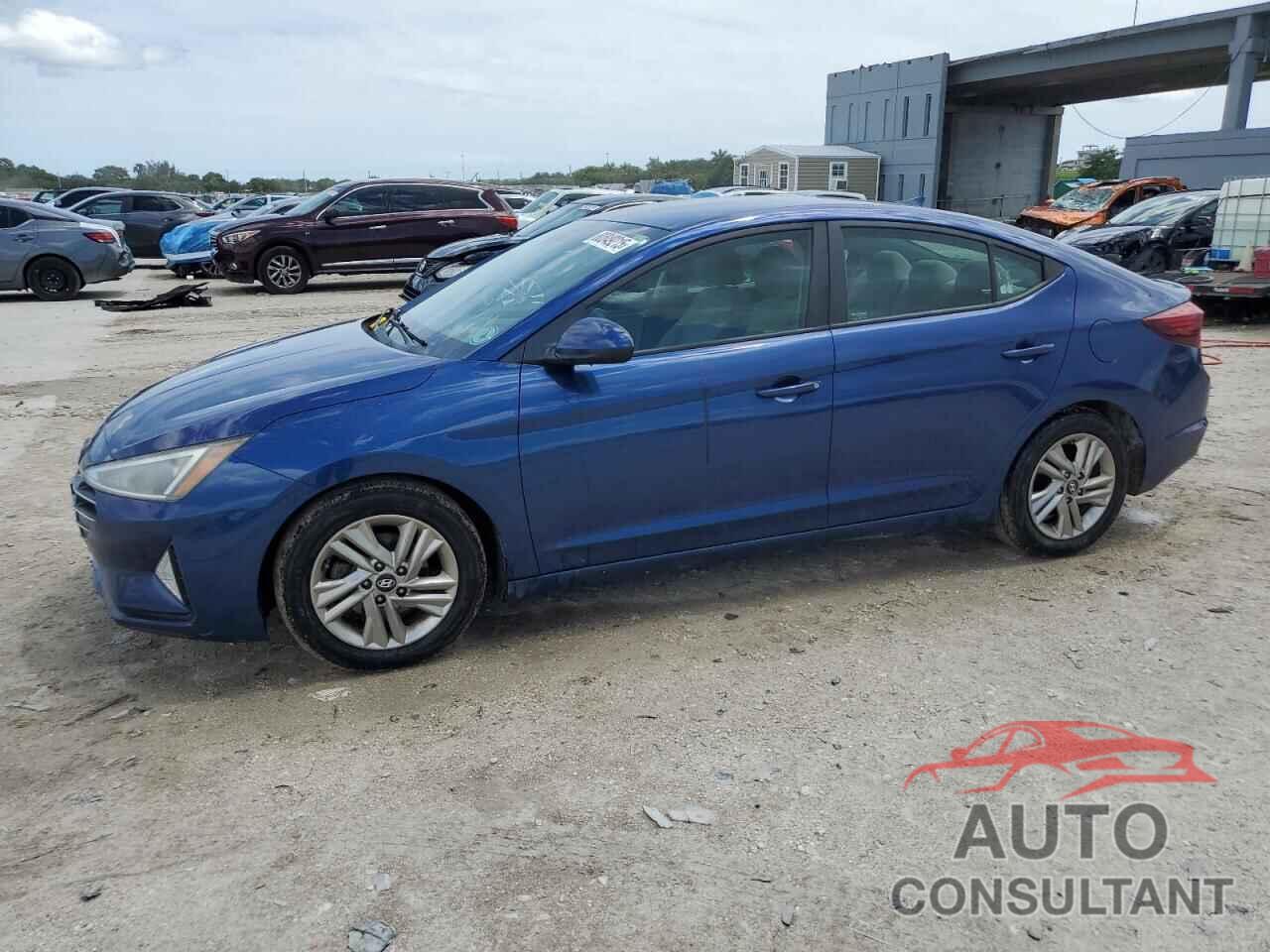 HYUNDAI ELANTRA 2019 - 5NPD84LF7KH429658