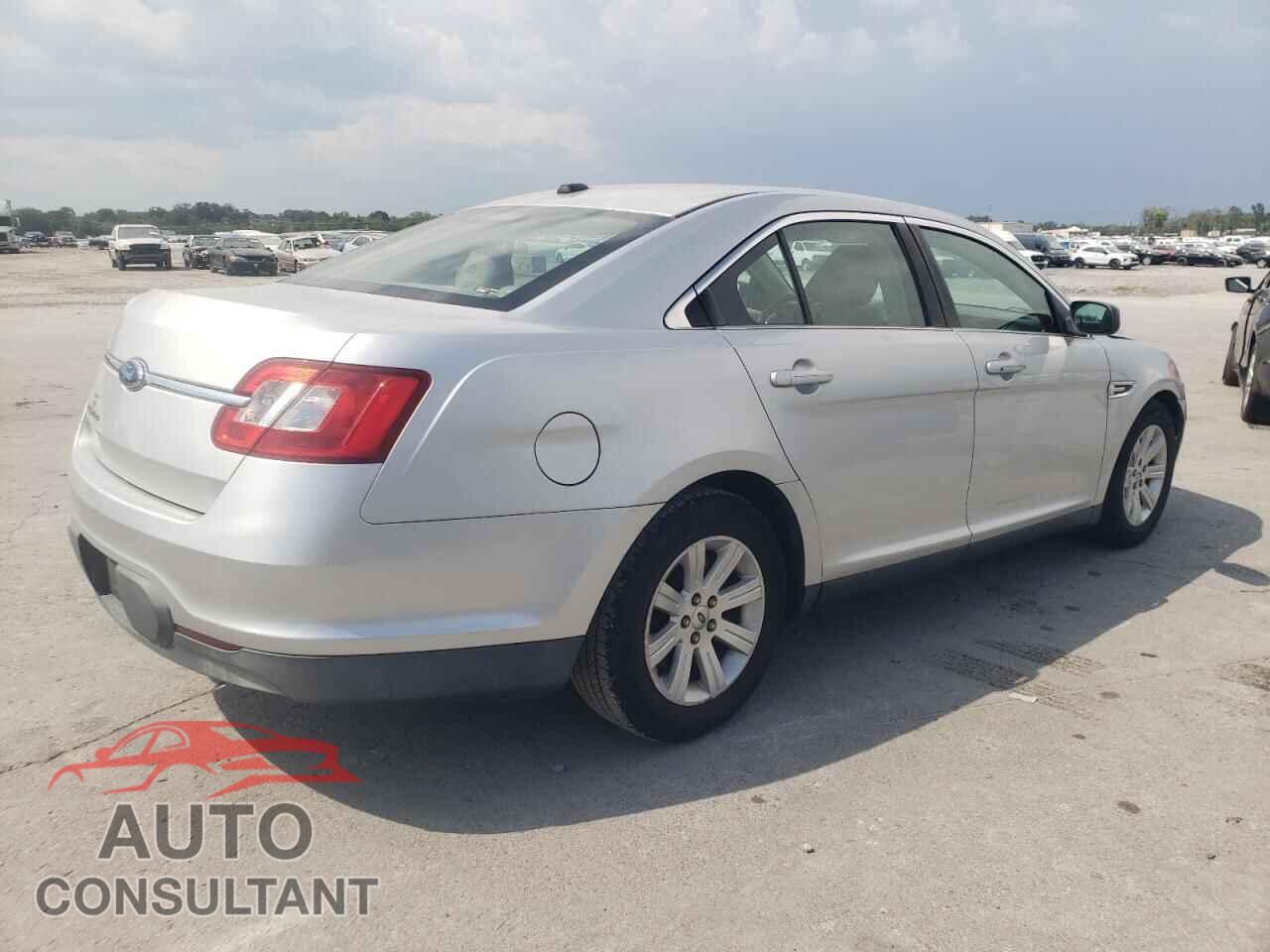 FORD TAURUS 2010 - 1FAHP2DW8AG104985