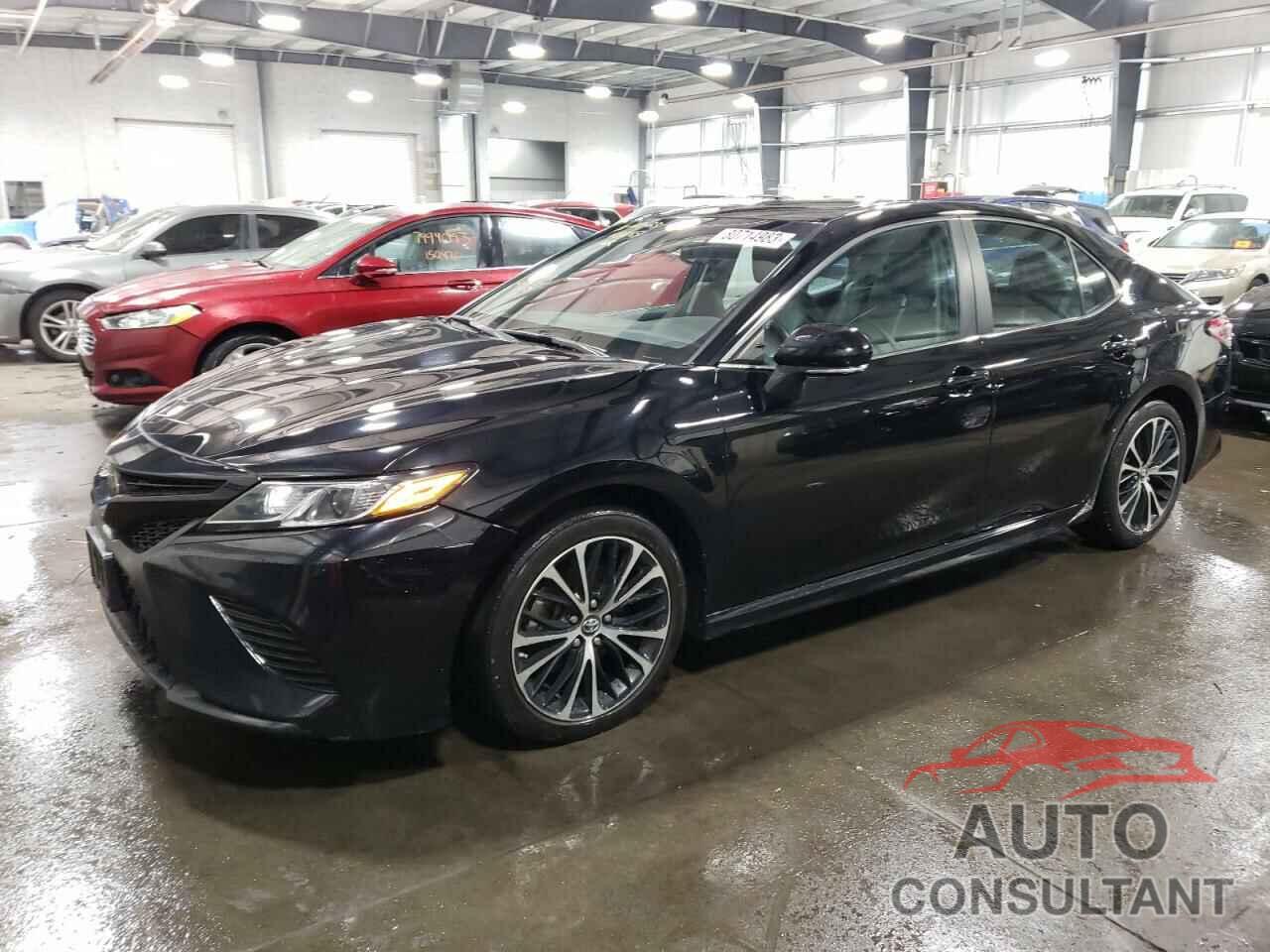 TOYOTA CAMRY 2018 - 4T1B11HK6JU530951