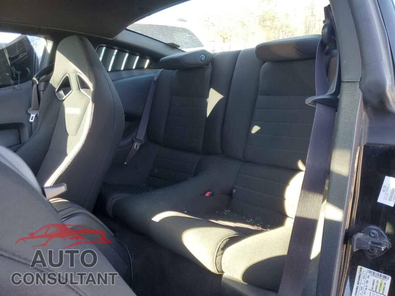 FORD MUSTANG 2014 - 1ZVBP8CF7E5266237